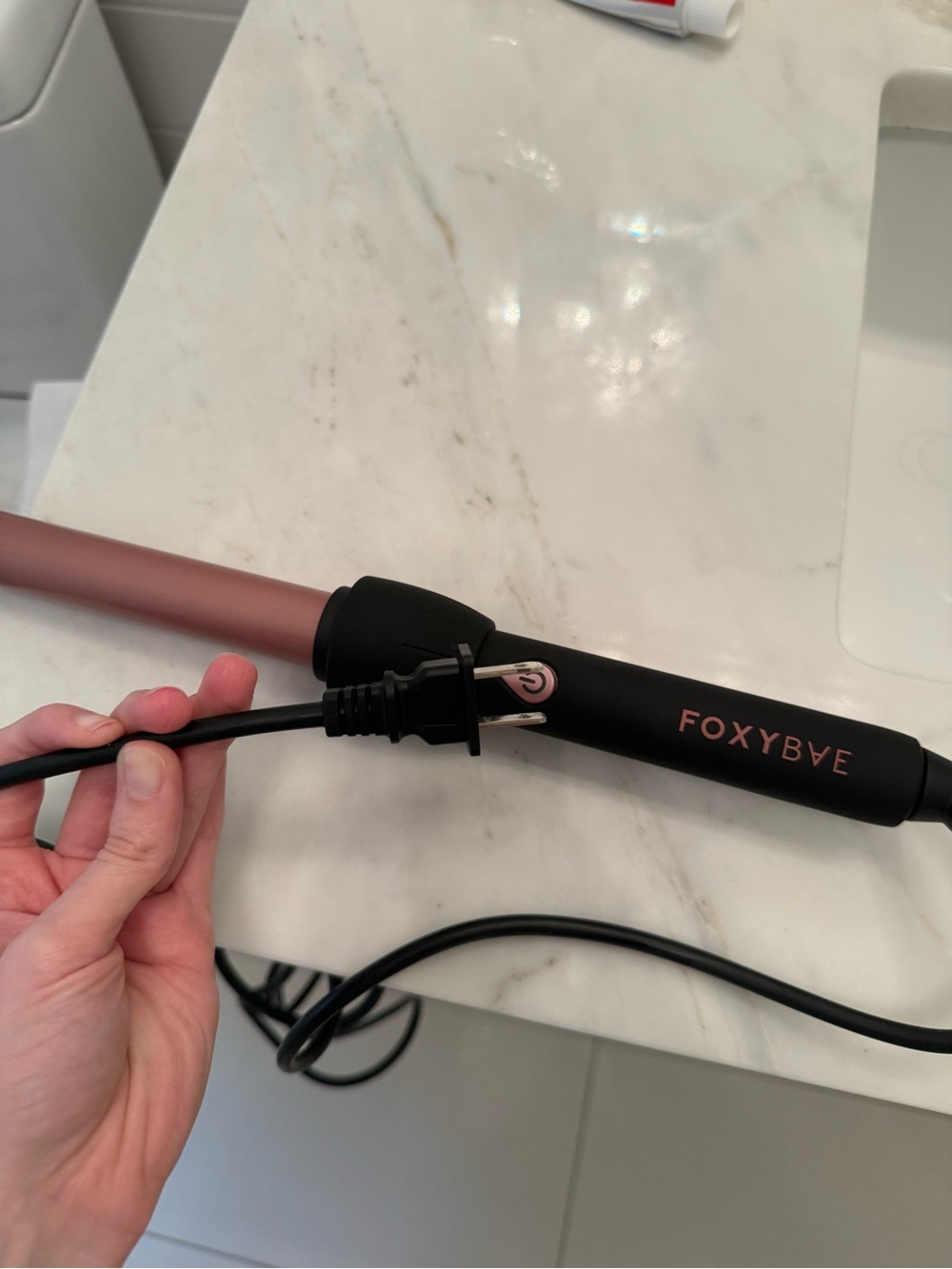 Curling Iron - Picture 3 of 5